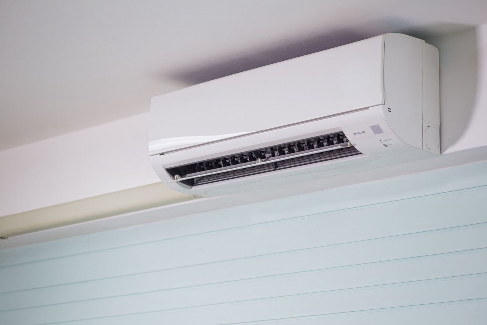 Wall-mounted ductless indoor unit